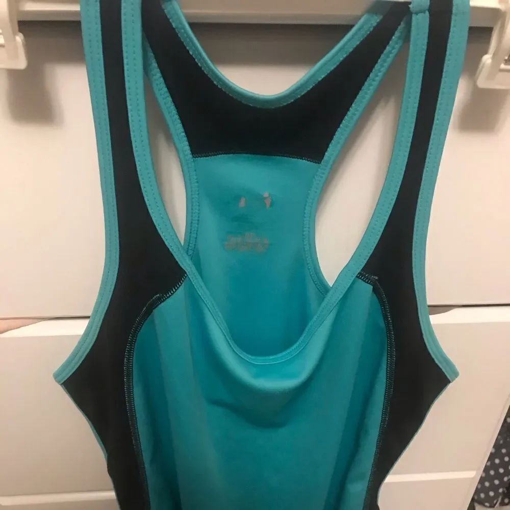 ✨ Avia Performance Racerback Tank ✨ - Picture 2 of 5